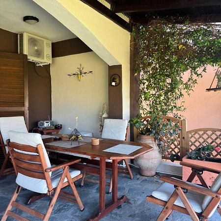 Eirinis House Villa Посиди Екстериор снимка