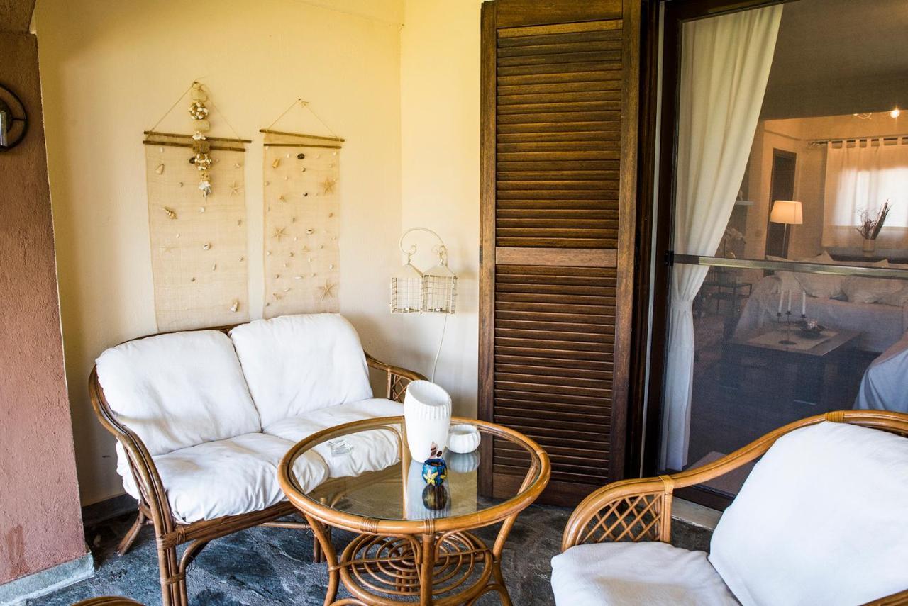 Eirinis House Villa Посиди Екстериор снимка