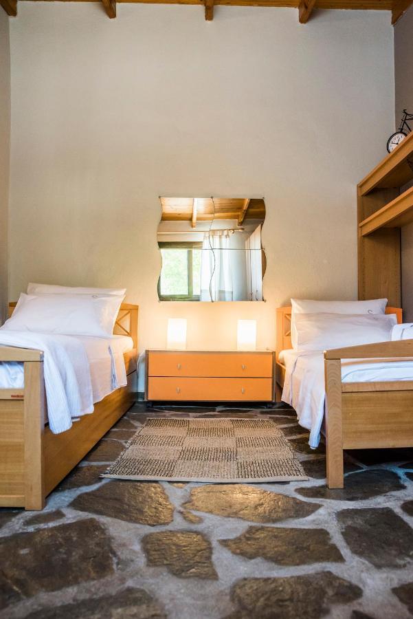 Eirinis House Villa Посиди Екстериор снимка