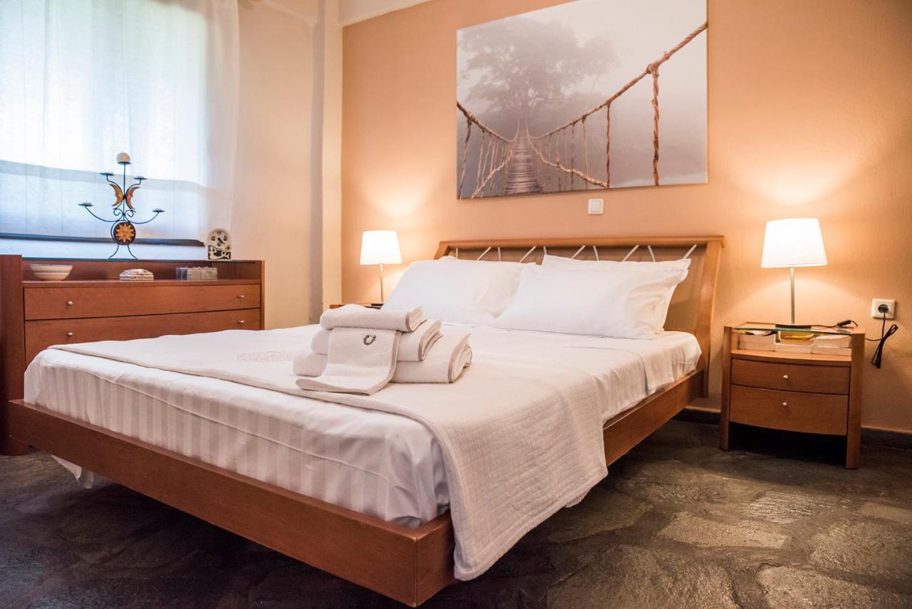 Eirinis House Villa Посиди Екстериор снимка