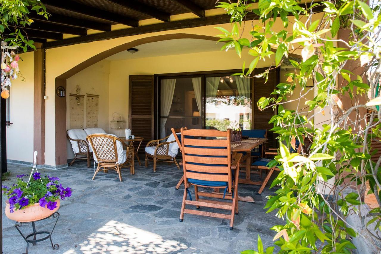 Eirinis House Villa Посиди Екстериор снимка