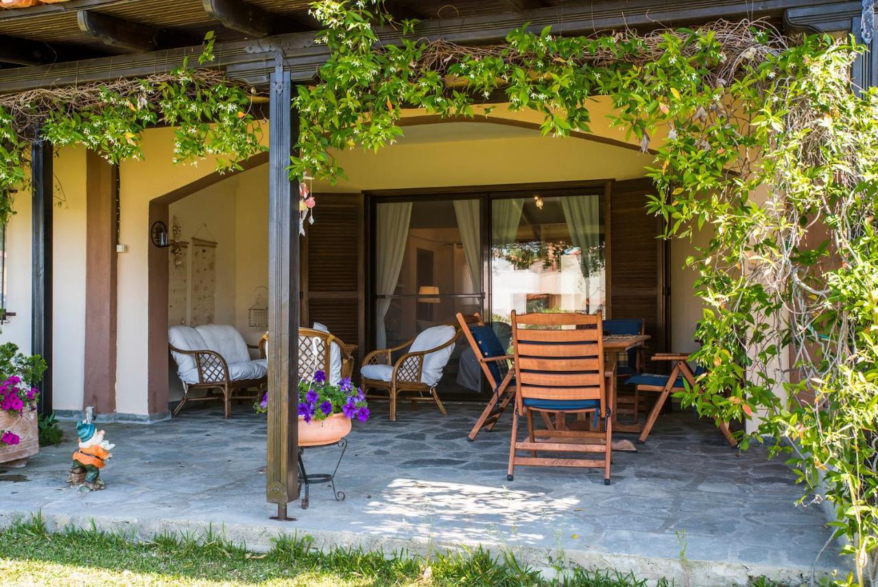 Eirinis House Villa Посиди Екстериор снимка
